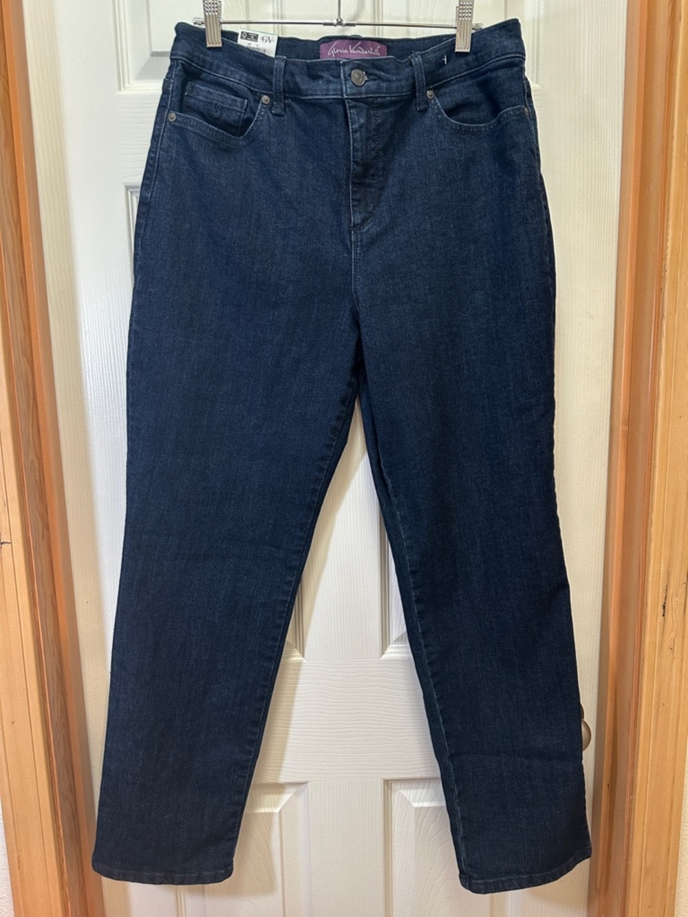 NWT Gloria Vanderbilt Straight Leg Dark Blue Jeans